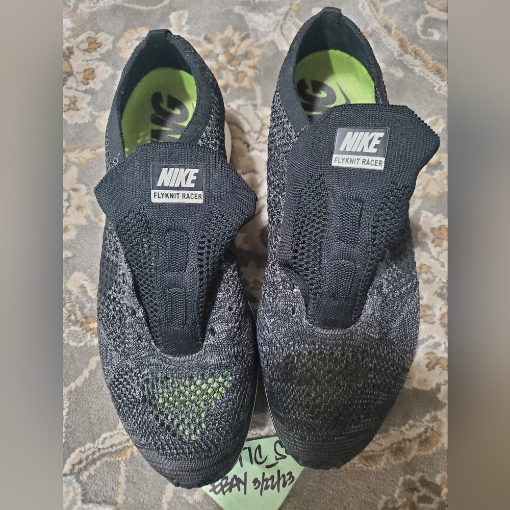 Nike Flyknit Racer Knit by Night black size 8.5